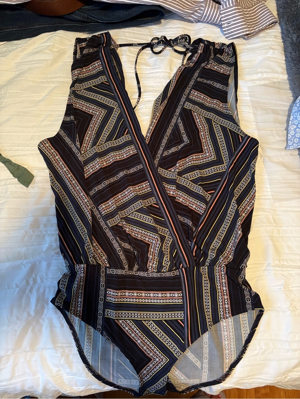 BCBGeneration Black Striped Geo Print Sleeveless Bodysuit